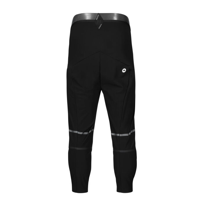 Assos Mille GT Thermo Rain Shell Pants 1 scaled